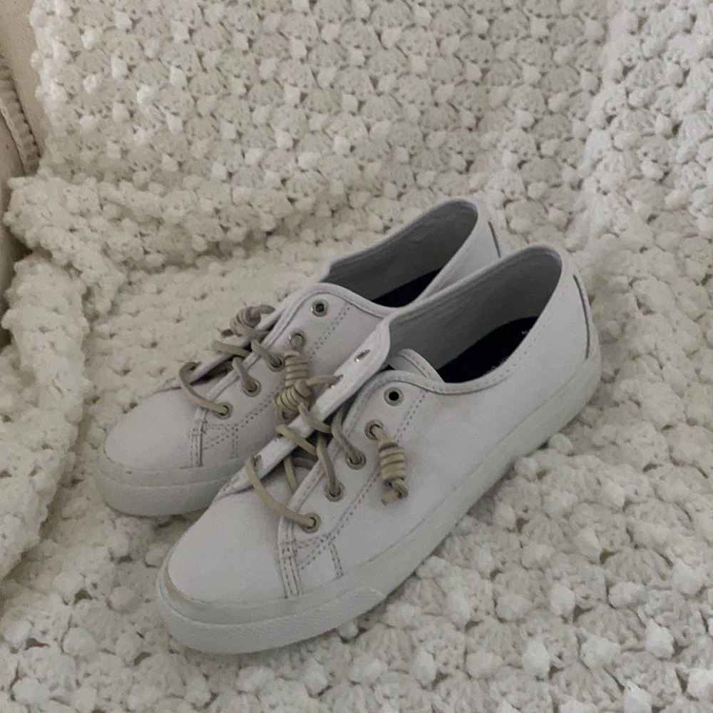 Sperry Sneakers 7.5